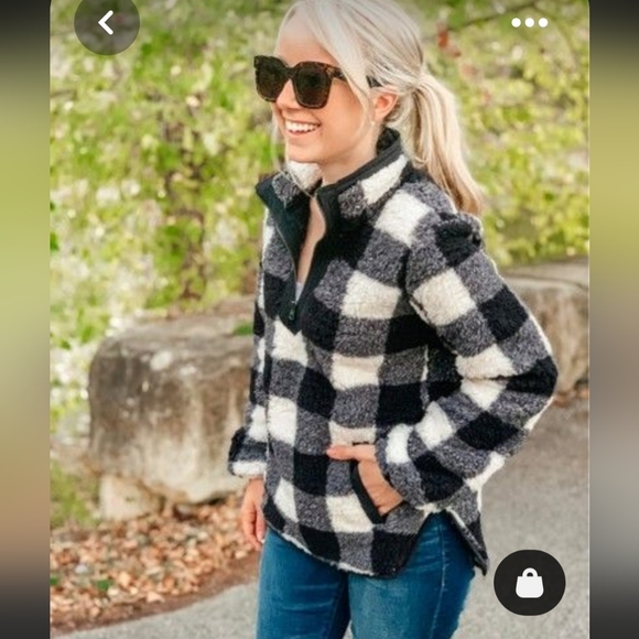 Abercrombie & Fitch softAF Sherpa - Picture 2 of 4